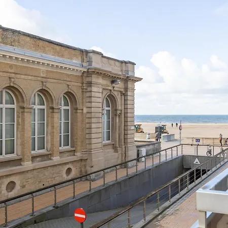 Lecomte - The Sandy Retreat 50 *